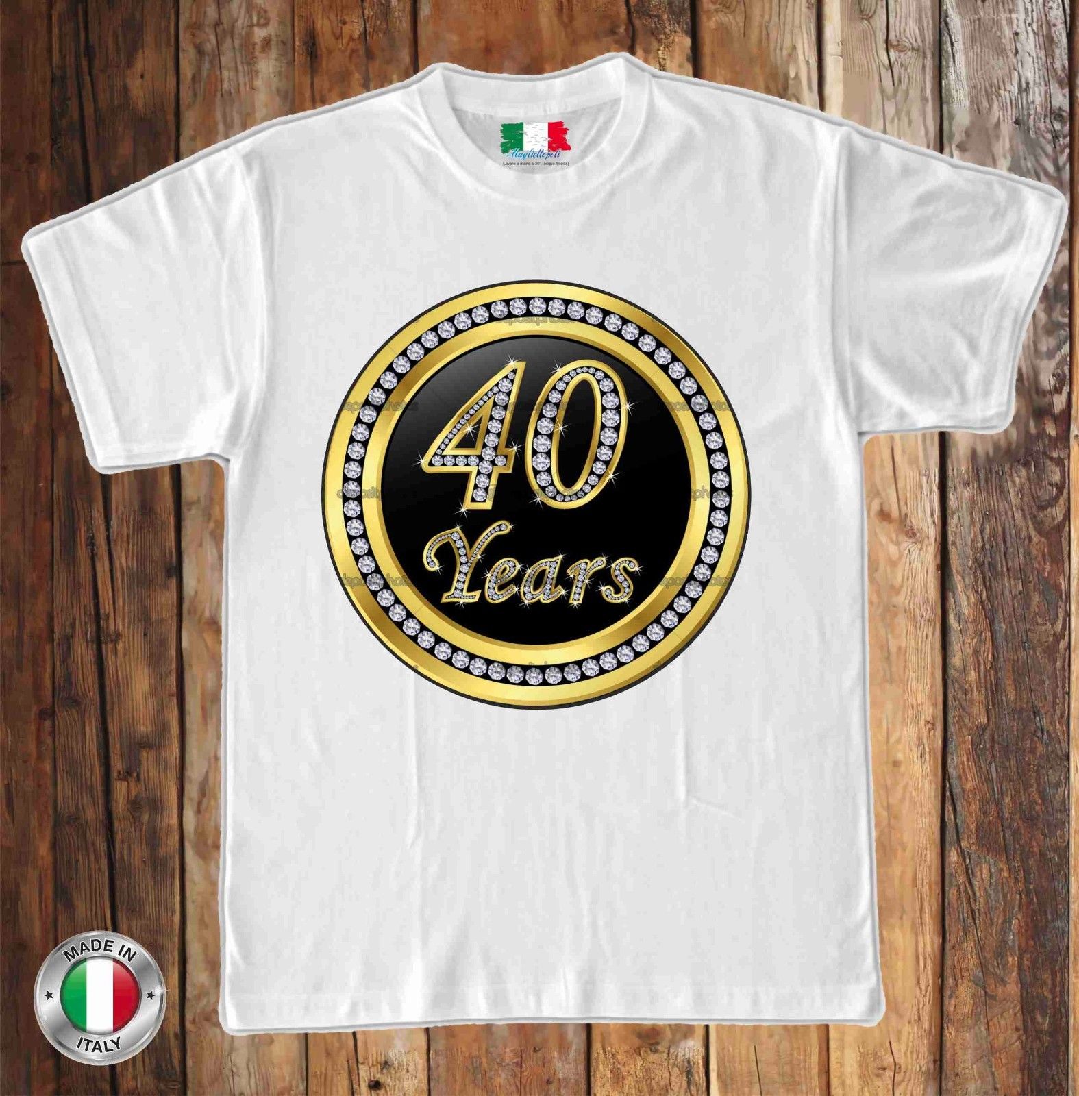 MAGLIETTA IN 100% COTONE UOMO/DONNA PER 40 ANNI TITOLO: YEARS
