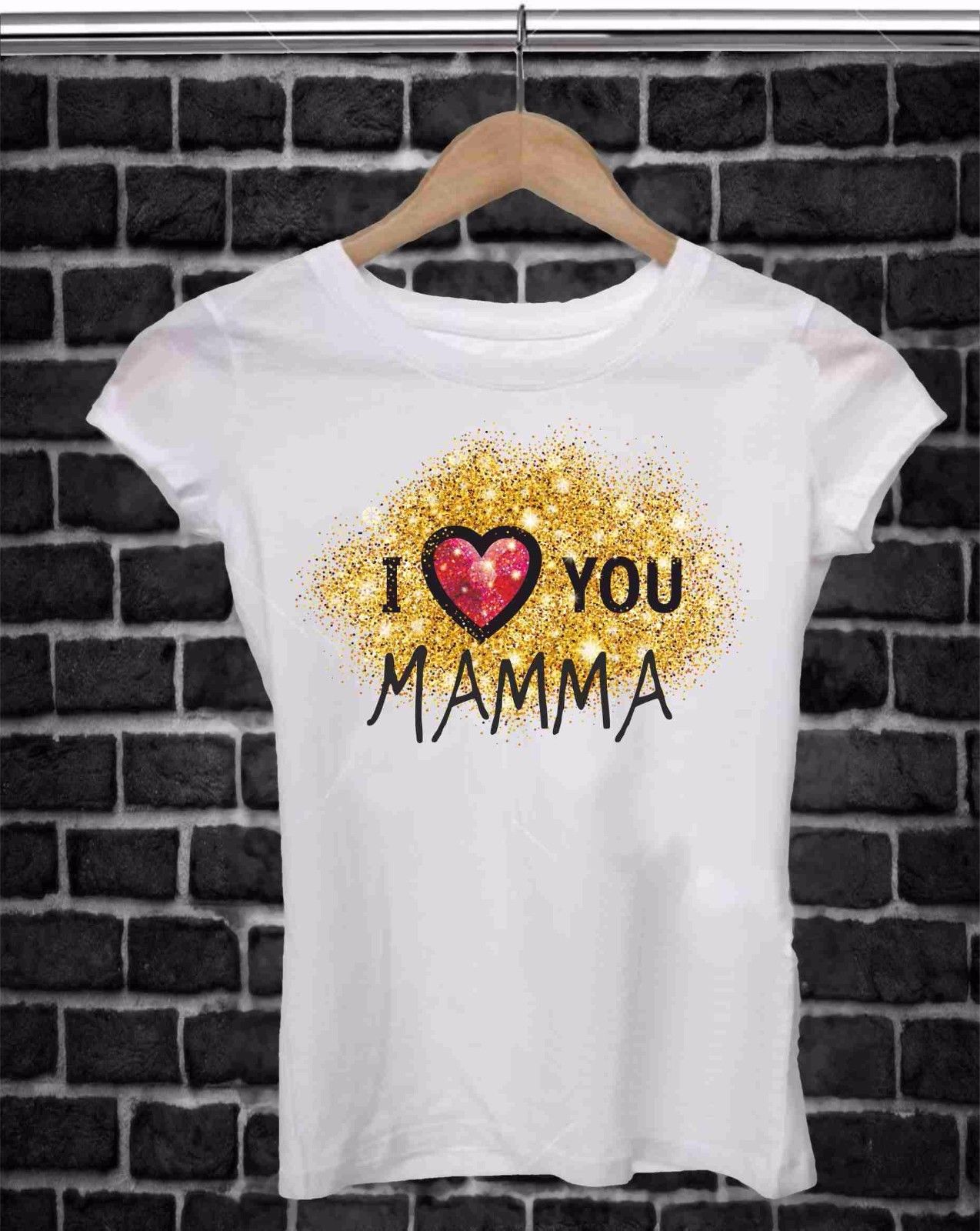 REGALA UNA MAGLIETTA PER LA FESTA DELLA MAMMA:  LOVE ORO