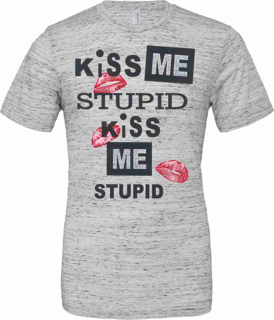 T-shirt unisex Poly-Cotton EFFETTO MARMO con stampa titolo: KISS ME