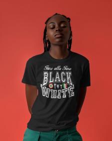 Maglietta Colore Bianco o Nera con